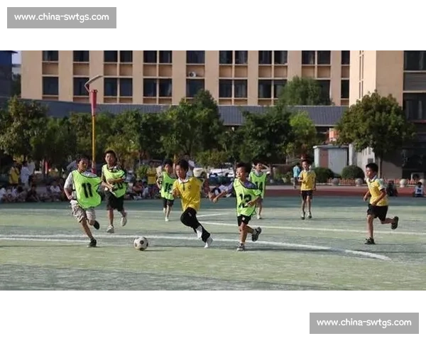 “湘小超” 燃情武冈!湖南省第六届中学生运动会足球赛激战正酣 “湘小超” 燃情武冈!湖南省第六届中学生运动会足球赛激战正酣