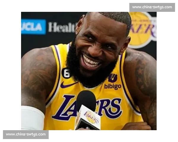 詹姆斯质疑戒指文化遭名嘴炮轰：立场矛盾引争议